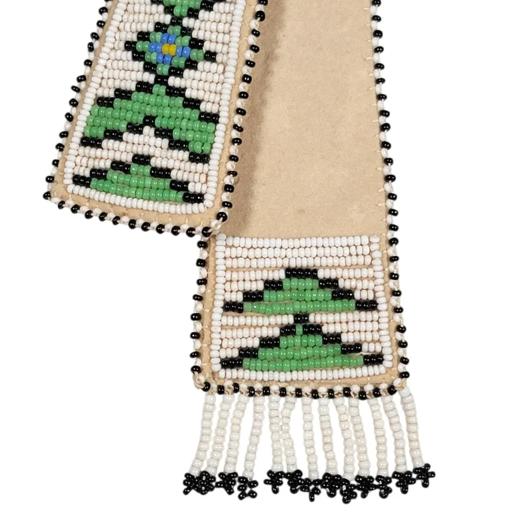 VTG 50s Southwestern Hand Loomed Beaded Bow Neck Tie Childrens‎ Clip On Green